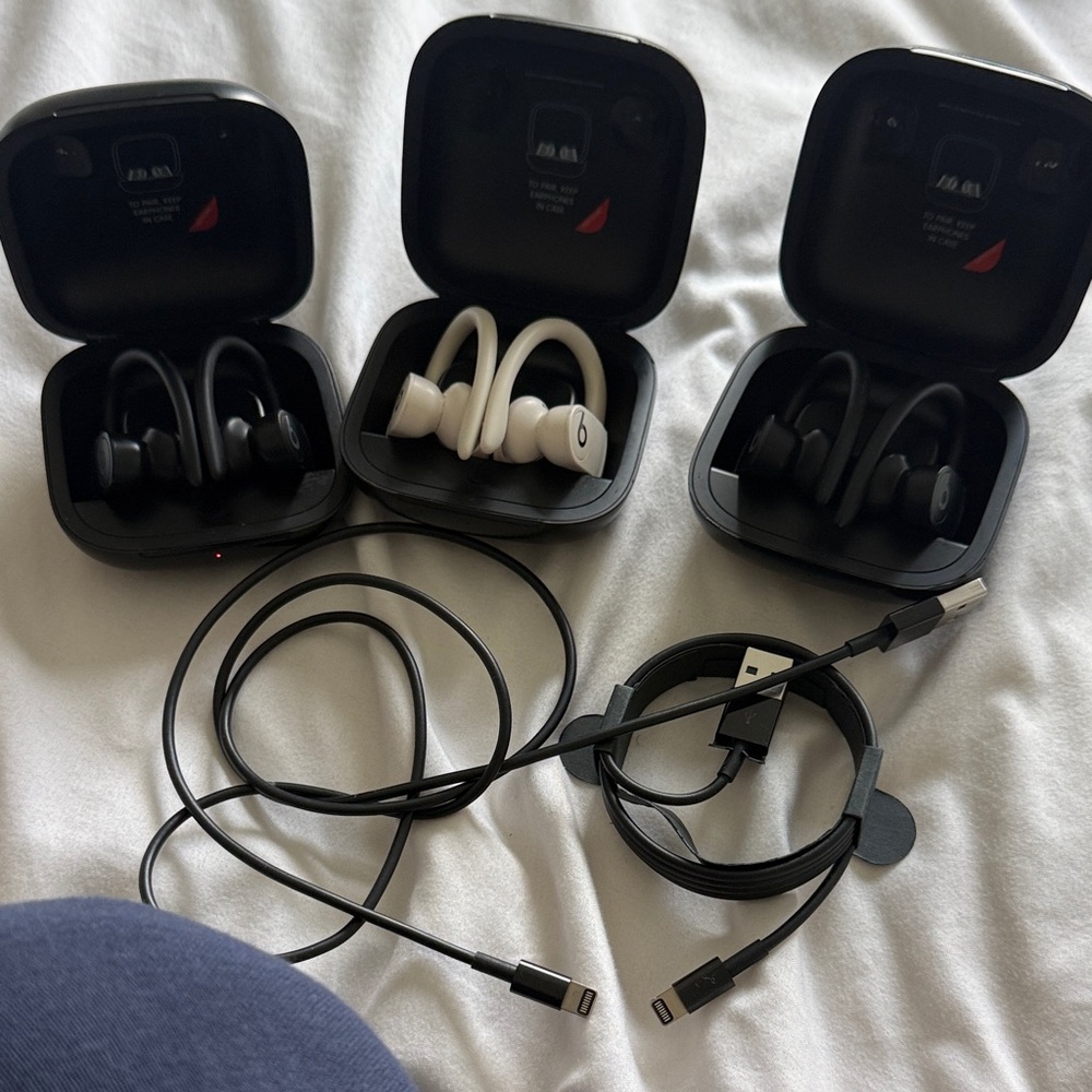 Wireless Earbuds with Charging Case - Black and White